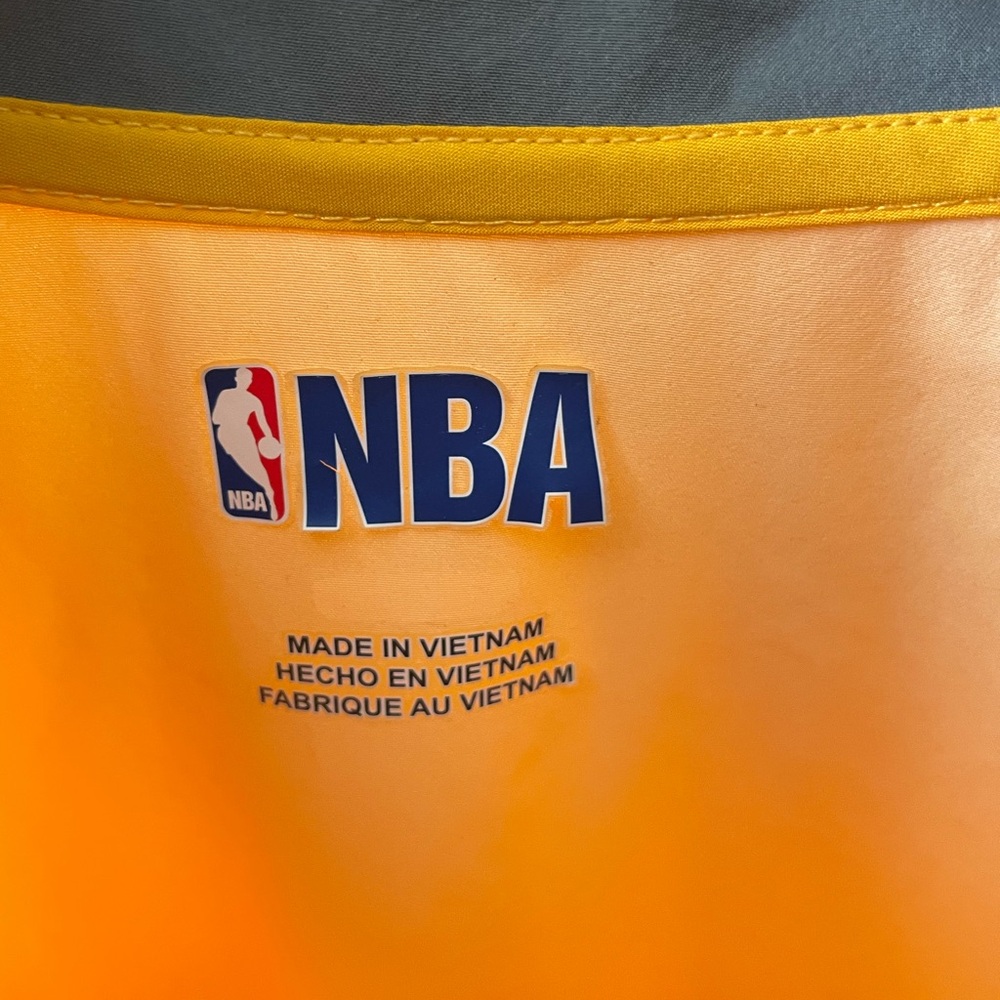 NBA Indiana Pacers Jacket - Picture 3 of 4
